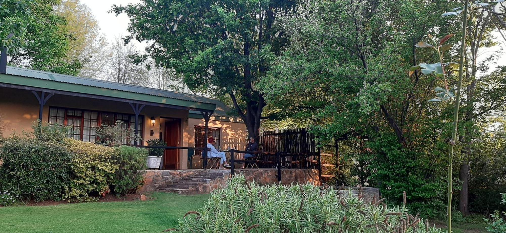Schaefers' Halt Hotel Dullstroom Exterior photo